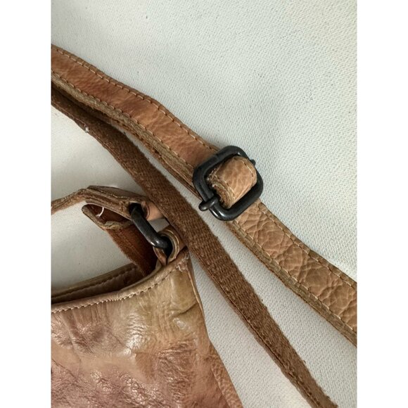 SPIKES & SPARROW Distressed Look Lt Brown Leather Boho Crossbody Bag - Picture 2 of 6